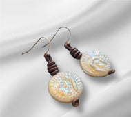 Women’s Natural Pearls on genuine leather and sterling silver earrings