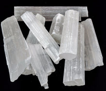 Load image into Gallery viewer, Selenite natural raw crystals
