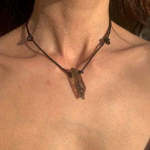 Load image into Gallery viewer, Women&#39;s smoky quartz with green leather necklace
