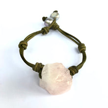 Load image into Gallery viewer, Women&#39;s Rose Quartz bracelet with green leather
