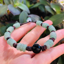 Load image into Gallery viewer, Women&#39;s green aventurine and black onyx on brown leather adjustable bracelet
