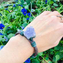 Load image into Gallery viewer, Women’s Druzy Amethyst &amp; Natural Pearls bracelet on grey leather
