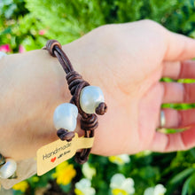 Load image into Gallery viewer, Women’s Natural Agate and pearls on genuine brown leather bracelet
