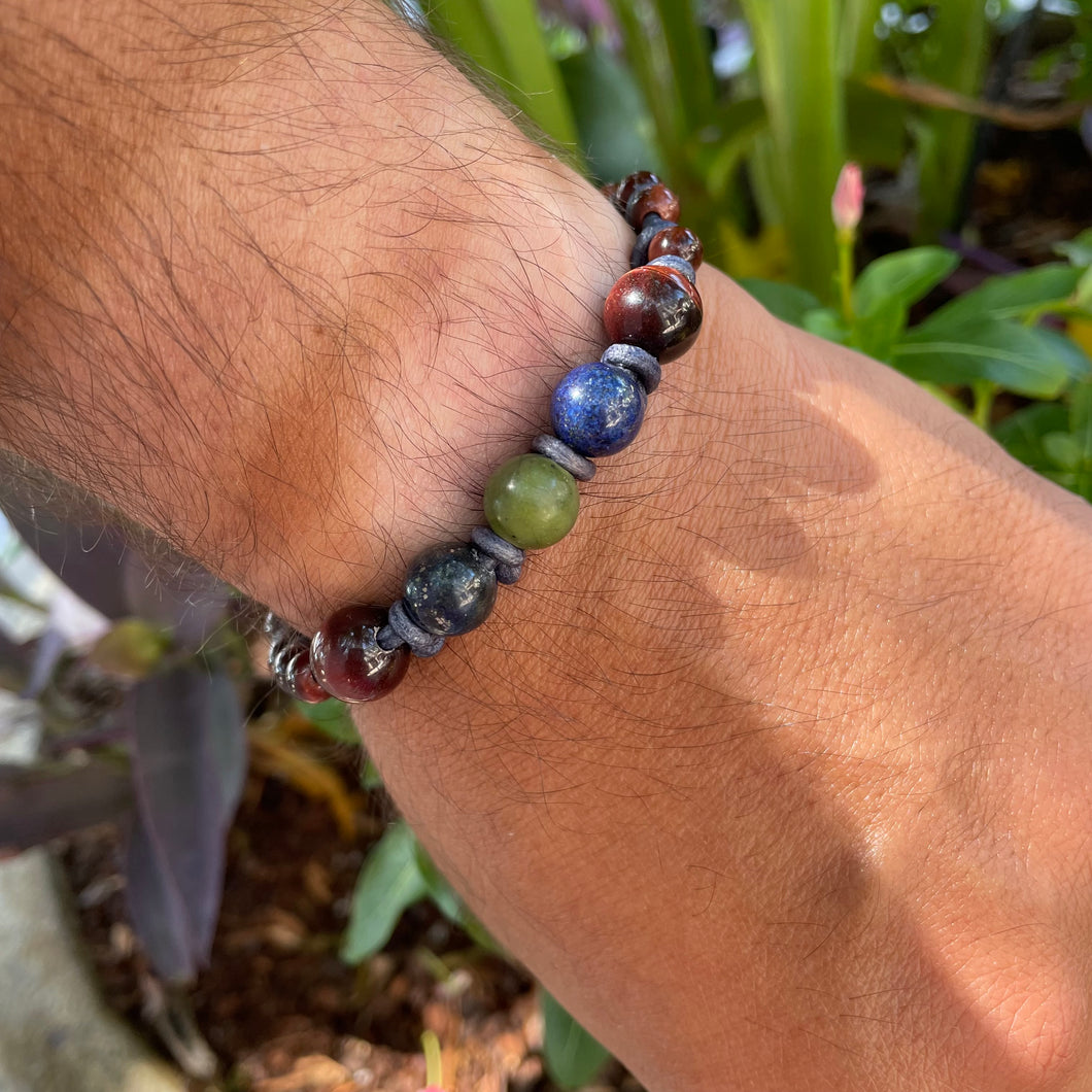 Men's bracelet with Natural Red Tiger’s Eye, Jade and Lapis Lazuli for Spiritual healing